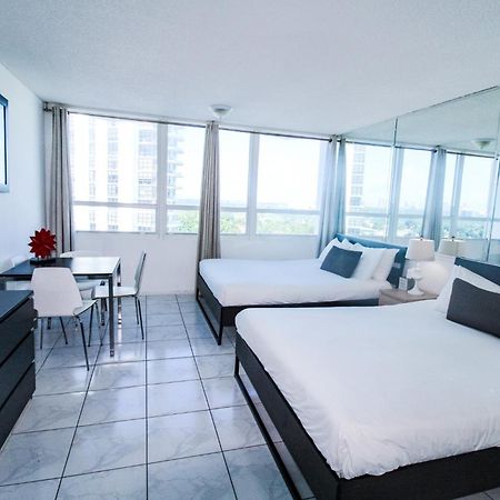 Castle 1118 Studio Bayview Direct Beach Access, Tennis, Pool, Restaurants, Free Parking マイアミビーチ エクステリア 写真