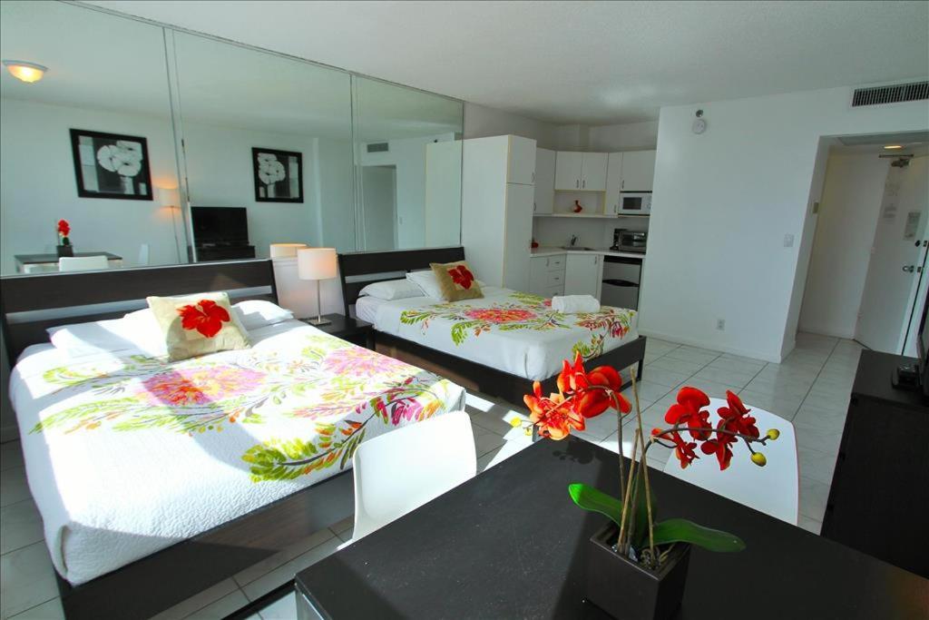 Castle 1118 Studio Bayview Direct Beach Access, Tennis, Pool, Restaurants, Free Parking マイアミビーチ エクステリア 写真