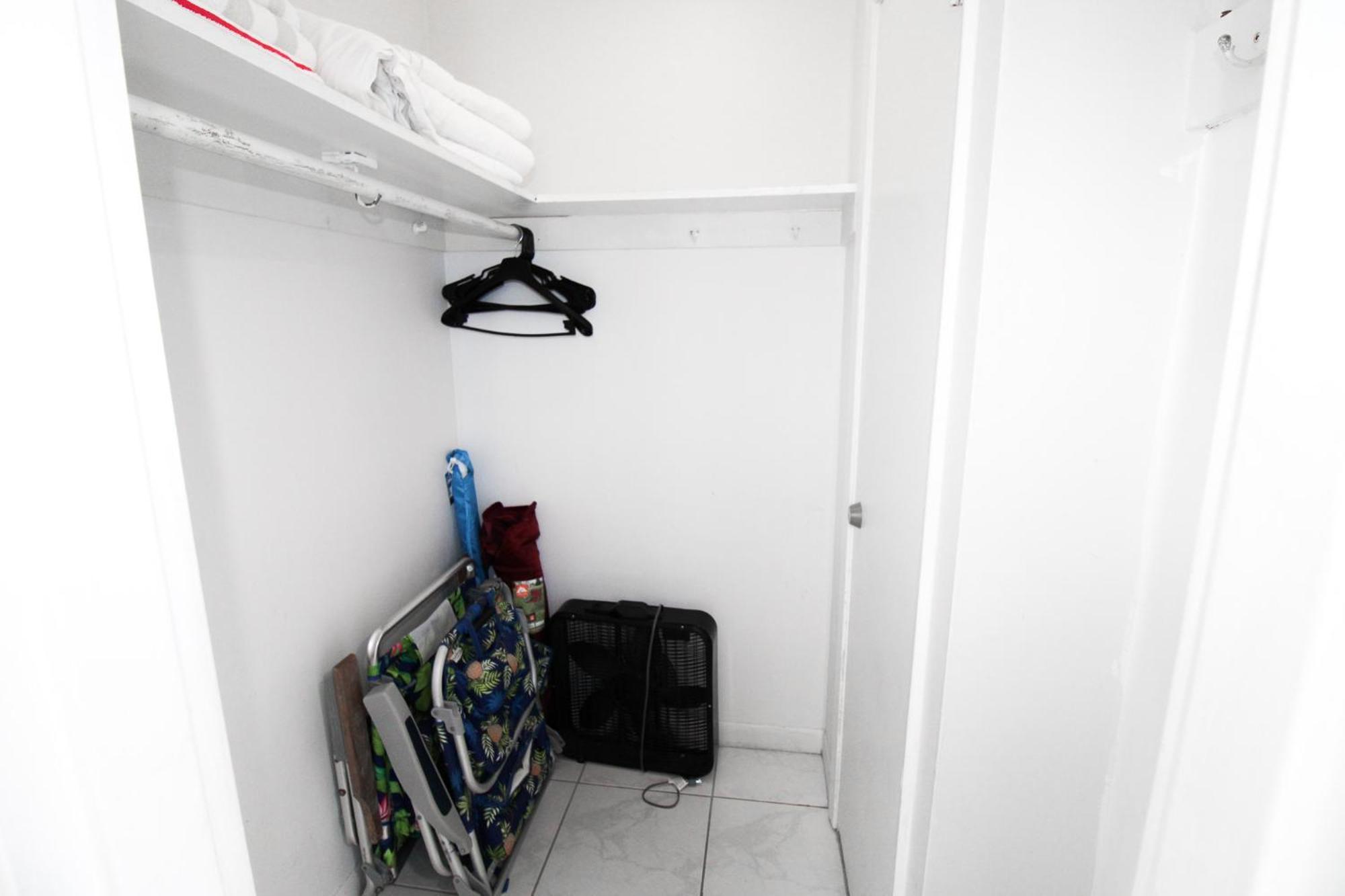 Castle 1118 Studio Bayview Direct Beach Access, Tennis, Pool, Restaurants, Free Parking マイアミビーチ エクステリア 写真